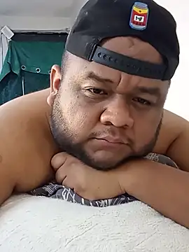 Osogaypardo webcam