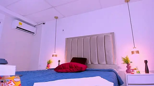 aisha_k webcam