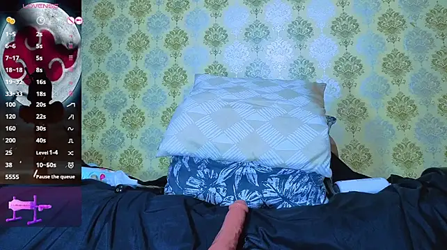 anya_weisz webcam