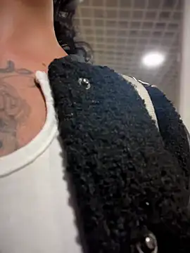 MeekyRich webcam