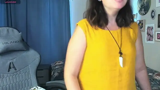 MartaEdams webcam
