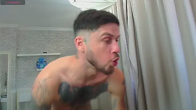 JonahShaw webcam