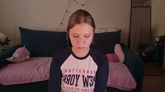 Viki_Charm webcam