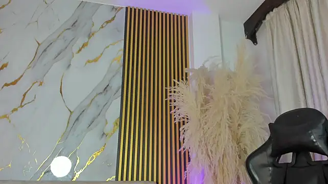 TinaJaneo_01 webcam