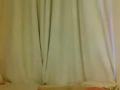 Goldy_petite webcam