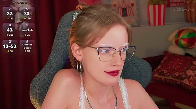 KiraMontoya webcam