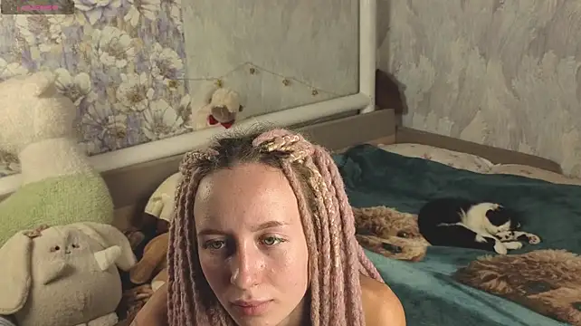 cutest_lucy webcam