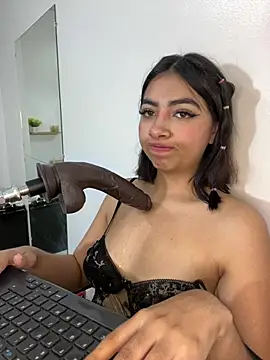 cherry_skinnyy_ webcam