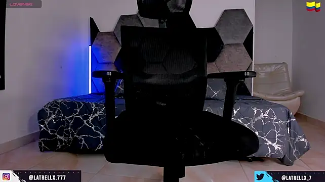 Latrellx7