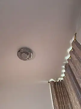 xiaoyizi20261 webcam