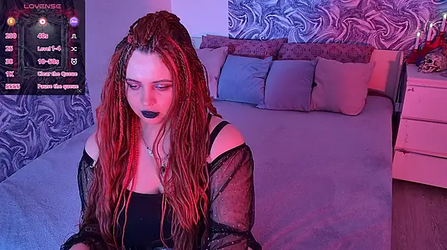 Miss_Maya_Mils live cam on StripChat