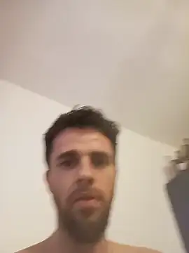pocholoibz live cam on StripChat