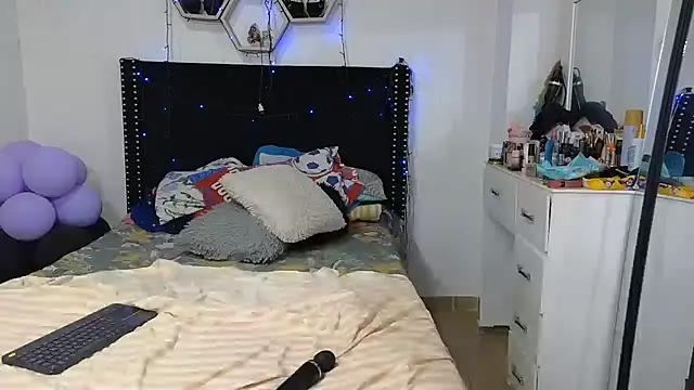 charlotte_077 webcam