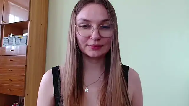 LooveELLYx webcam