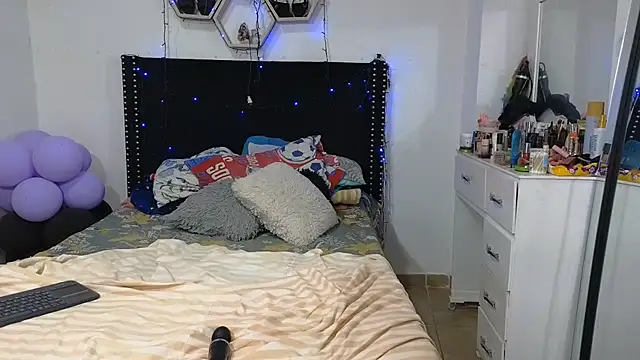 charlotte_077 webcam