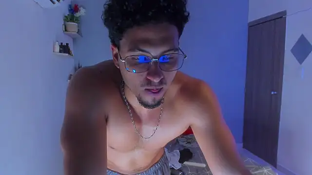 Kris_Khalifa69