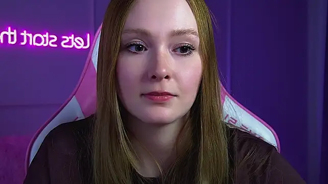 AgataFoxley webcam