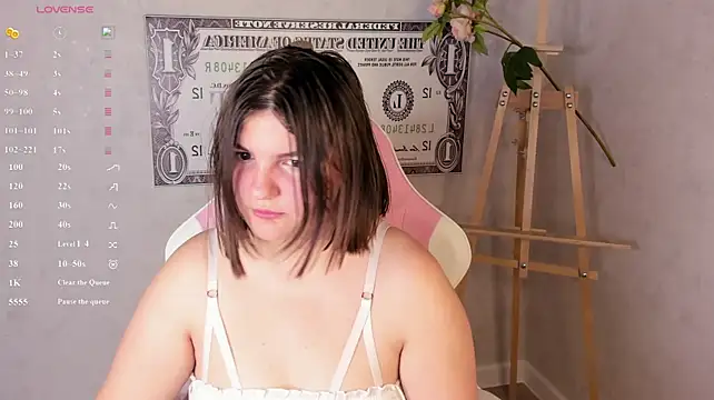 KittyLiikk live cam on StripChat