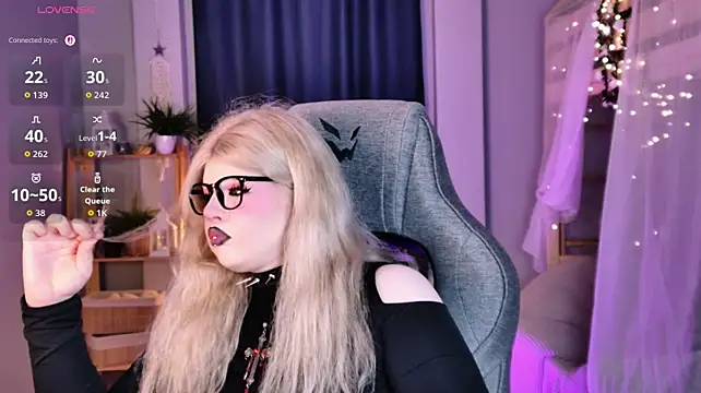 LilithNlsn webcam