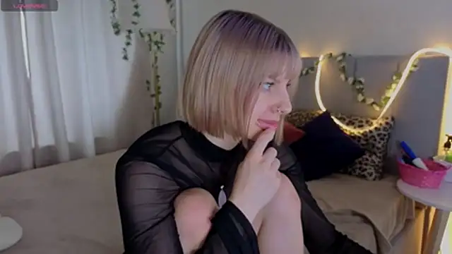 Megg_bb live webcam