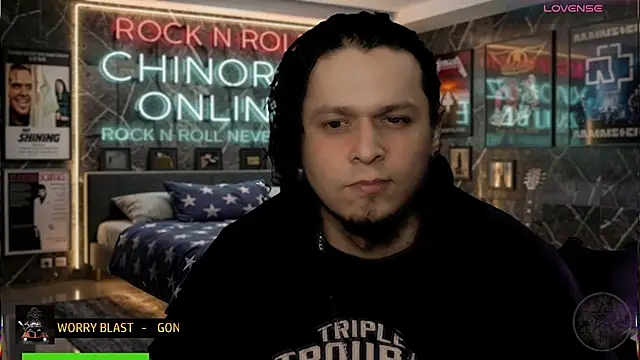 chino_roz webcam