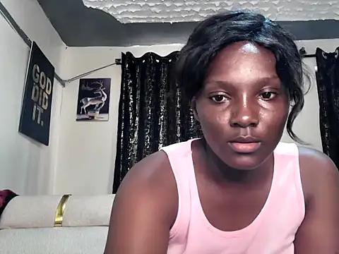 sexyleah25 webcam