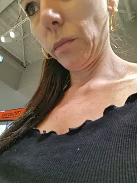 milflovelyxxx webcam