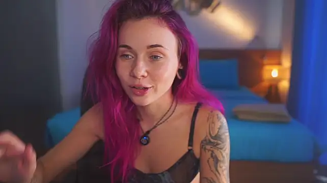 Sarah_Pink