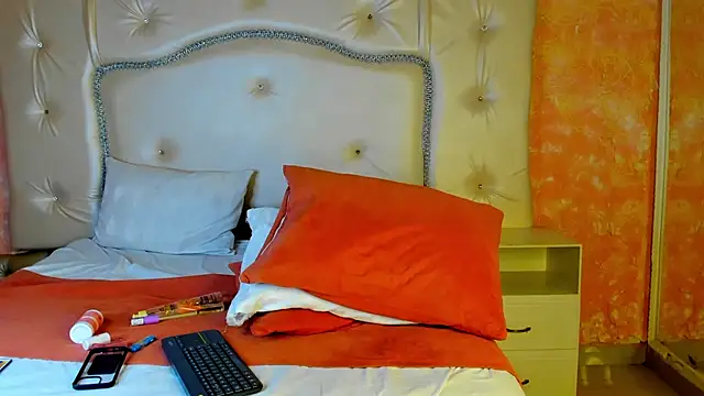 VeronikaBloom_