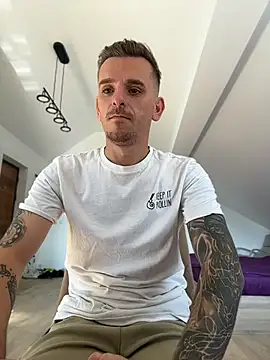 Huge_cock22cm