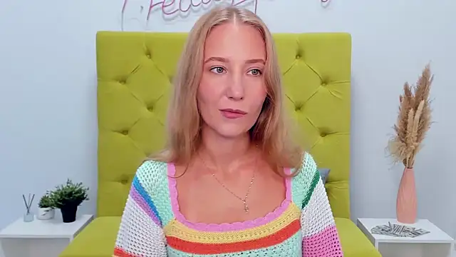 LolaWilsons webcam