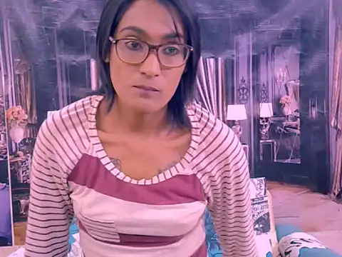 IndianRebel4u2Luv webcam