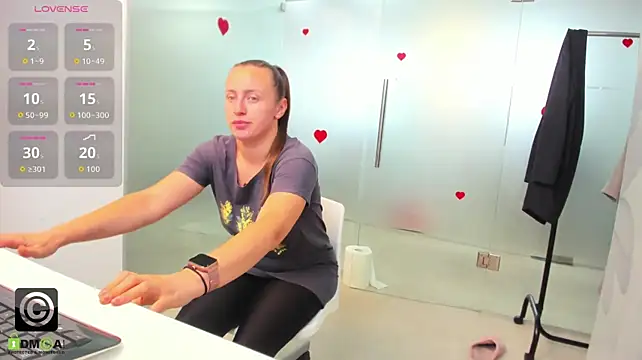 missdominna webcam