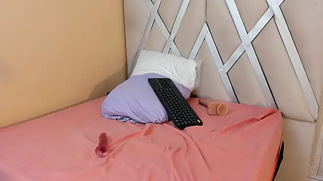 ellieblont webcam
