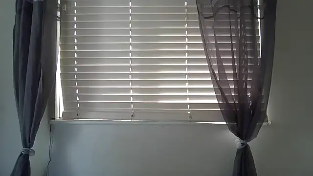 BritishMilfFrankyX webcam