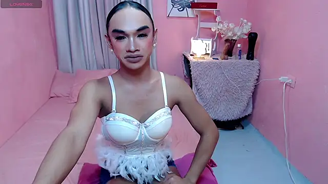 VivienneLuxe webcam