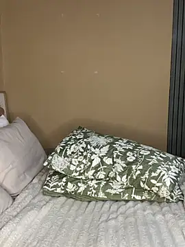 THICKBUNNYCHICKxxx webcam