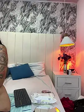 Tesalove_606 webcam