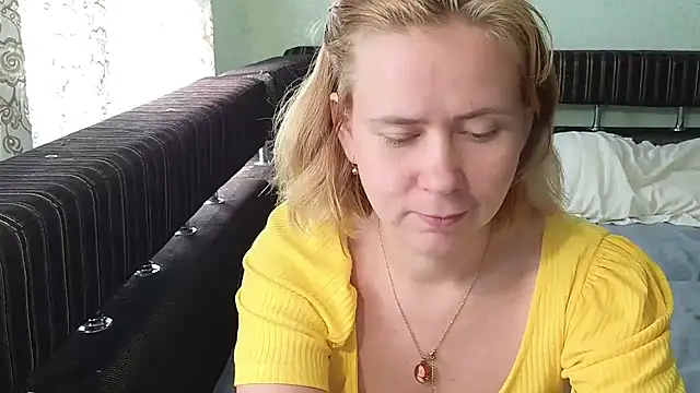 Riley_Roo webcam