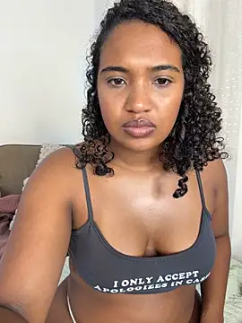MilaTeenX webcam