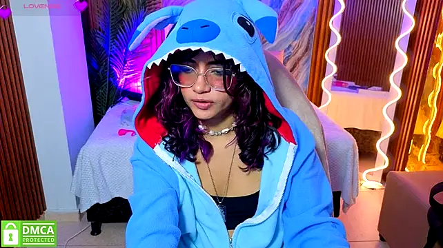 kristen_tay webcam