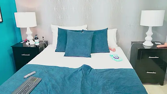 VioletSweetts webcam