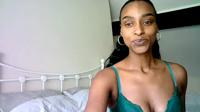 Hazel_Dollxx