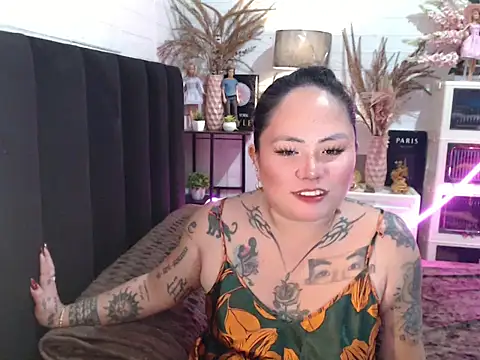 EstellaStarXxx webcam