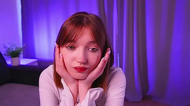 Leyla_crsh webcam