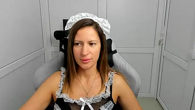LanaWavess live sex cam