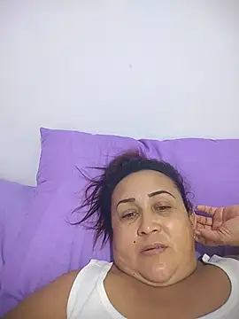 Nini_Love_ live cam on StripChat