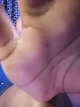 Tushy_baiby2000 webcam
