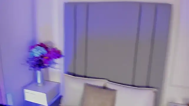 Elliot_Walker webcam