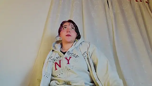 Blueberry_gothic webcam